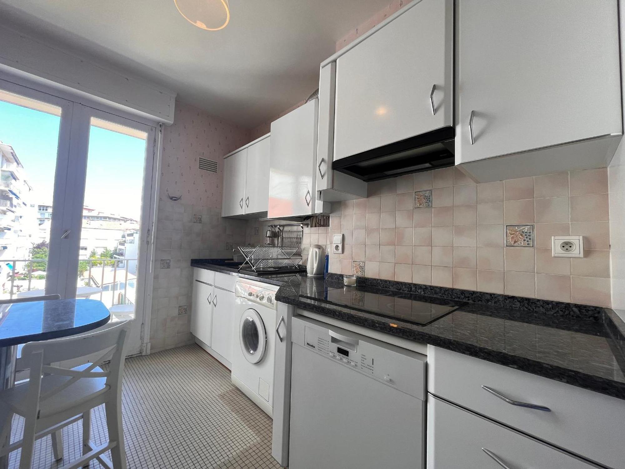 Appartement Lumineux, Proche Plage, Balcon, Parking, Wifi - Fr-1-239-962 Сен-Жан-де-Люз Экстерьер фото